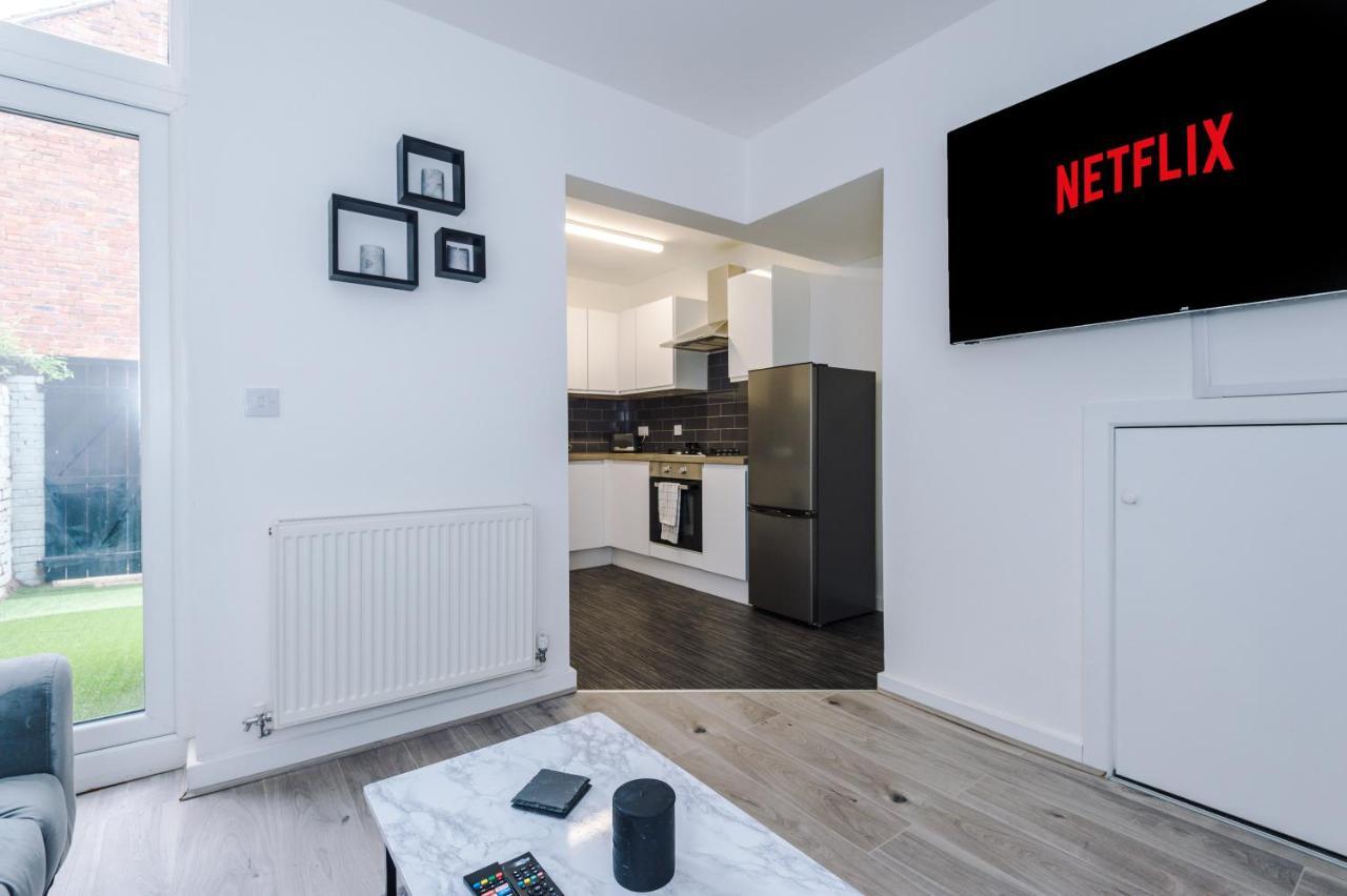 Cosy 3 Bed 3 Bath House - Central Liverpool -Self Check-In & Free Parking! Villa Eksteriør billede