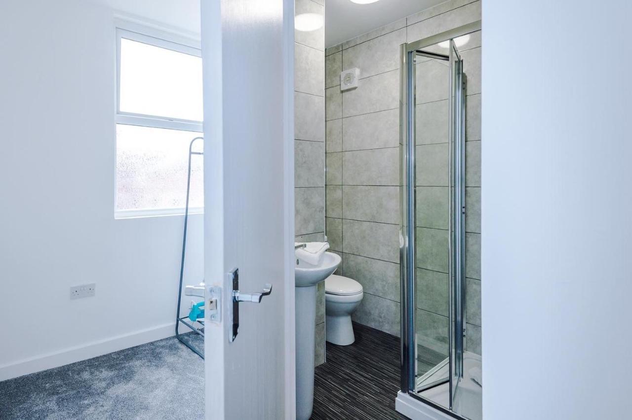 Cosy 3 Bed 3 Bath House - Central Liverpool -Self Check-In & Free Parking! Villa Eksteriør billede